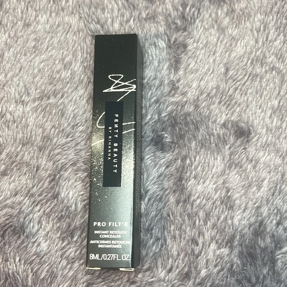 FENTY 200 PRO FILT'R INSTANT RETOUCH CONCEALER